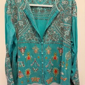 Johnny Was : Sexy for gals who  shine!

Move with inspired action!